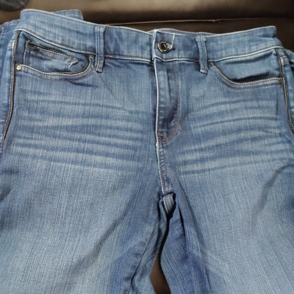 White House Black Market Women's Skinny Jeans in Medium Blue
